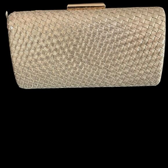 Sondra Roberts Rose Gold Metallic Clutch Crossbody Bag - Picture 1 of 9